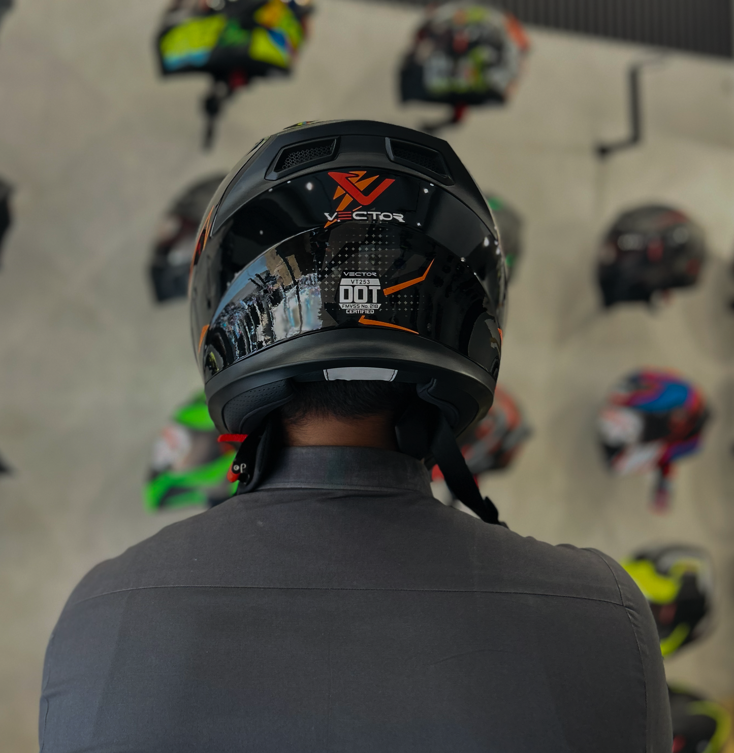 VECTOR 253 DOT APPROVED HELMET