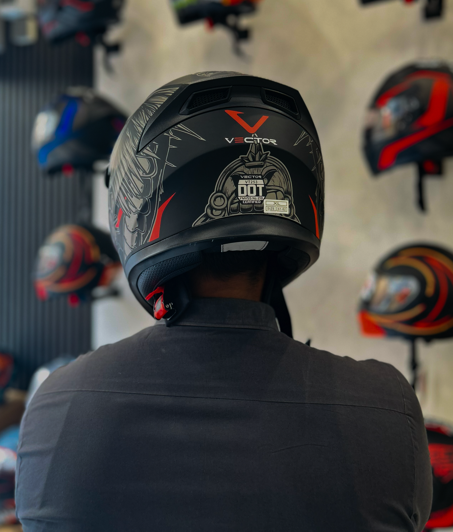 VECTOR 253 DOT APPROVED HELMET