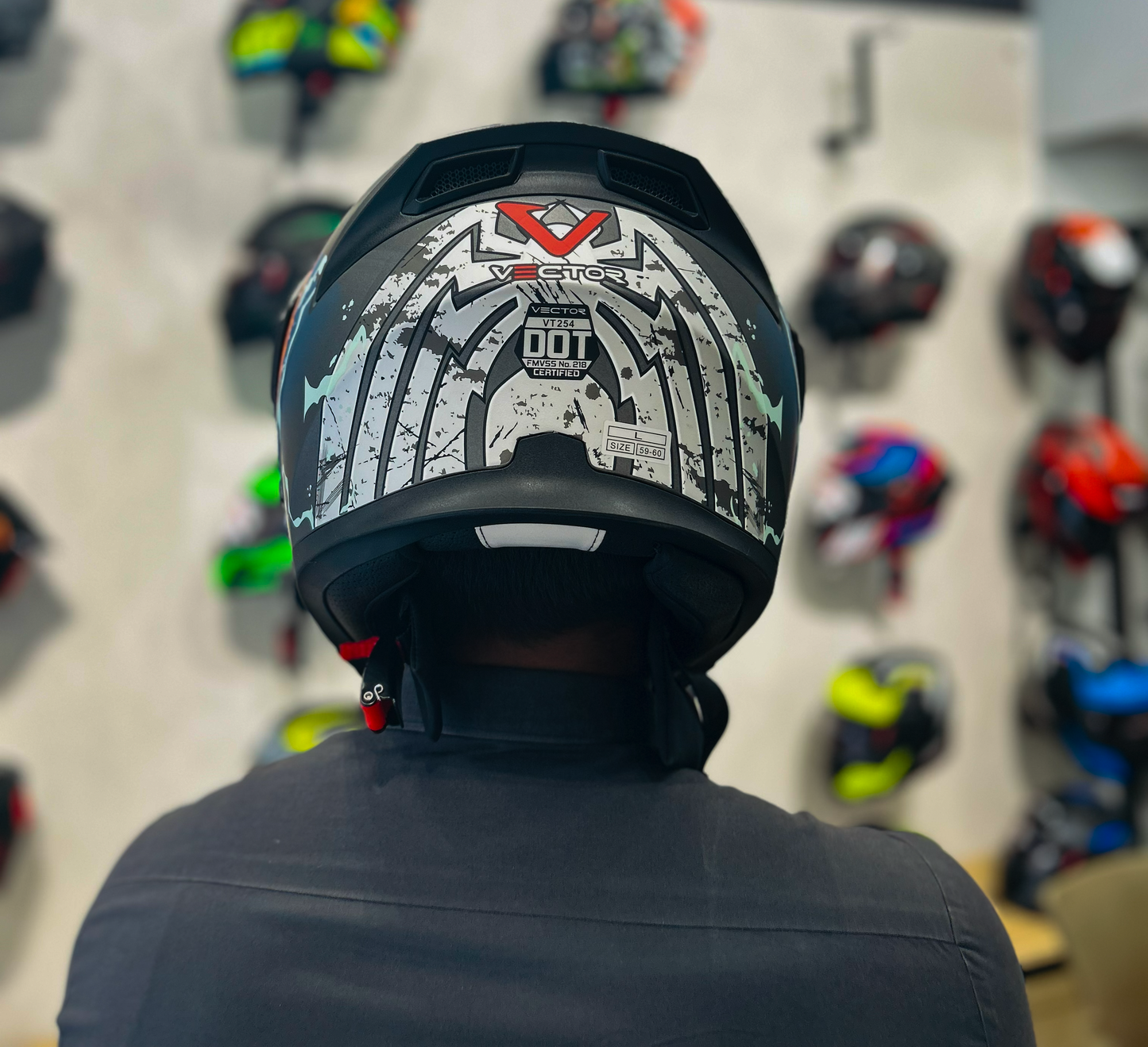 VECTOR 254 DOT APPROVE HELMET