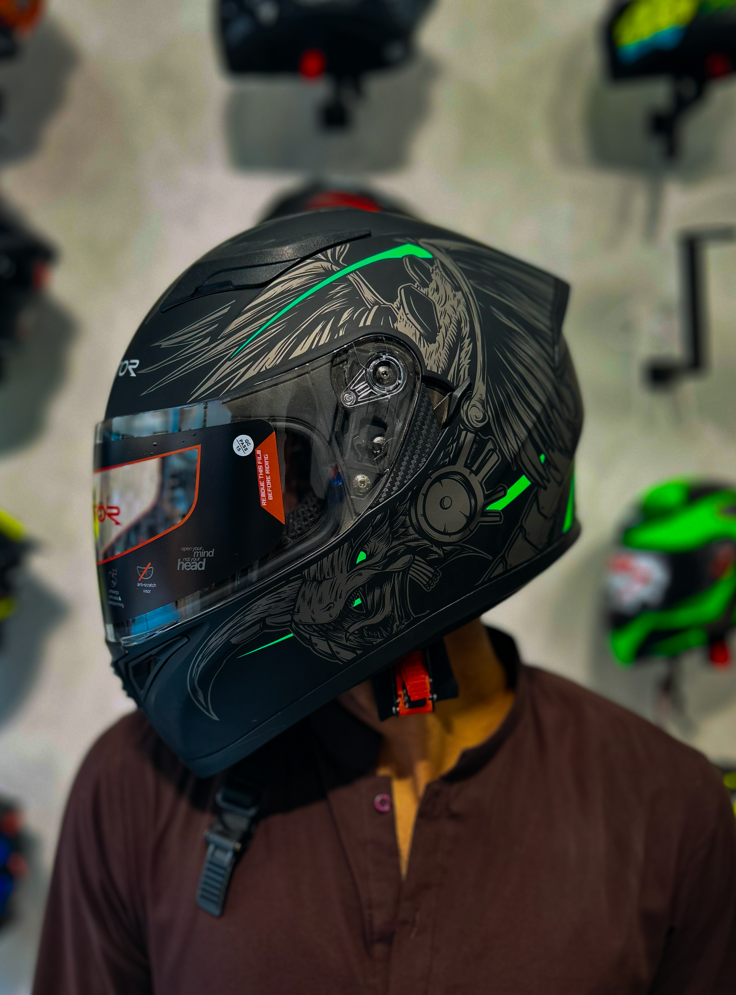 VECTOR 253 DOT APPROVED HELMET
