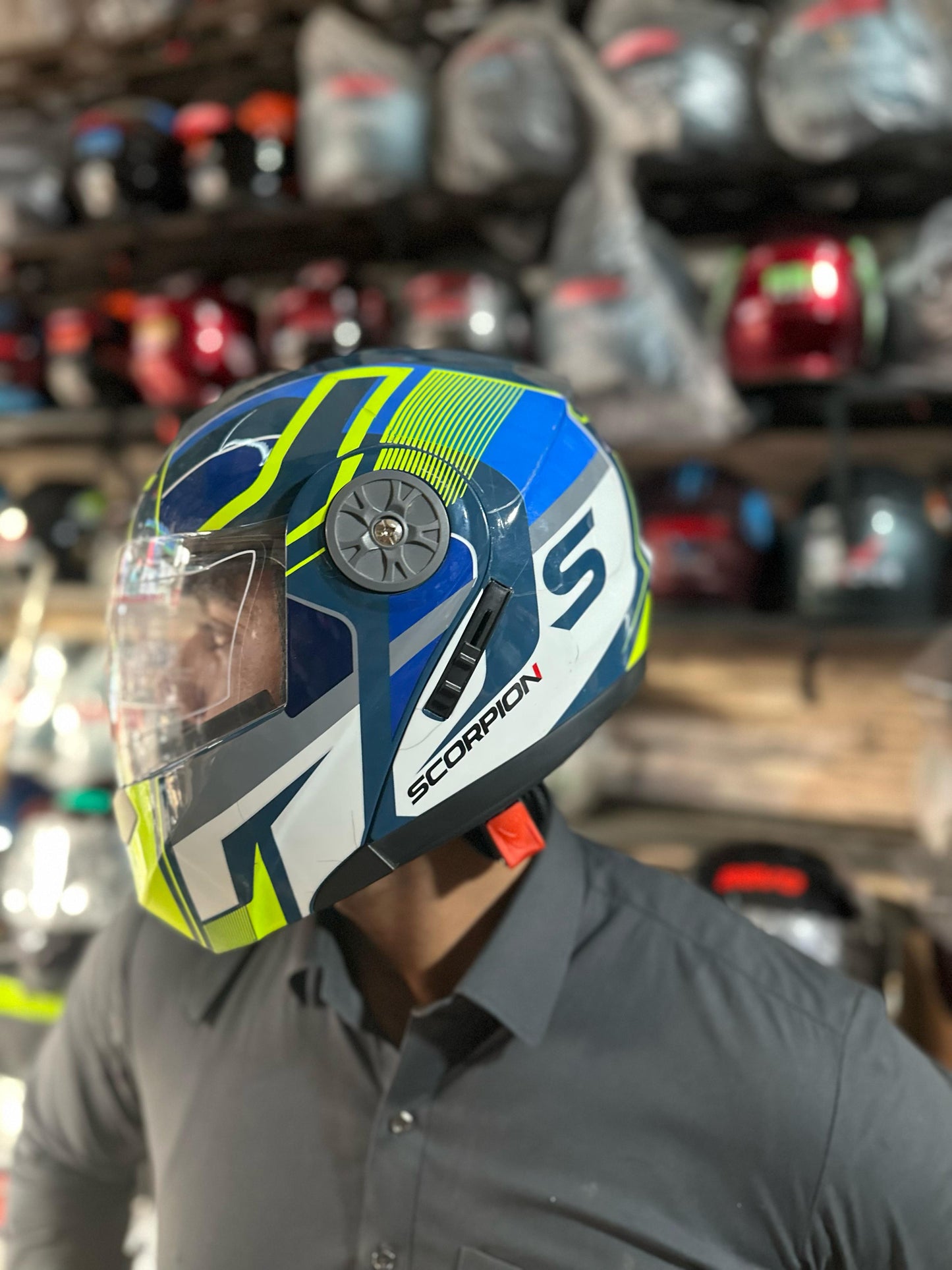 SCORPION FLIPUP HELMET