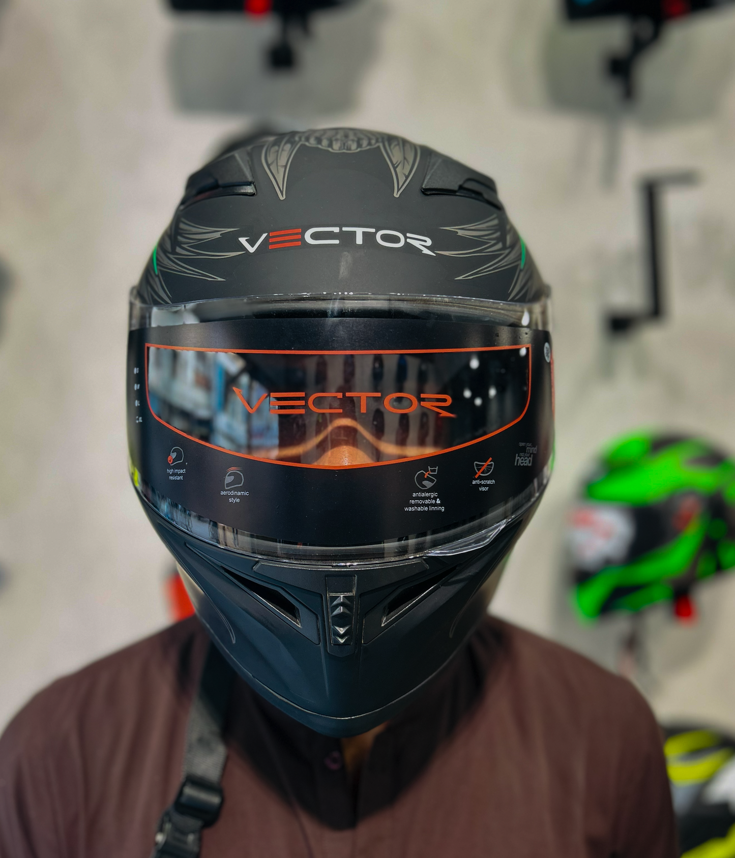 VECTOR 253 DOT APPROVED HELMET