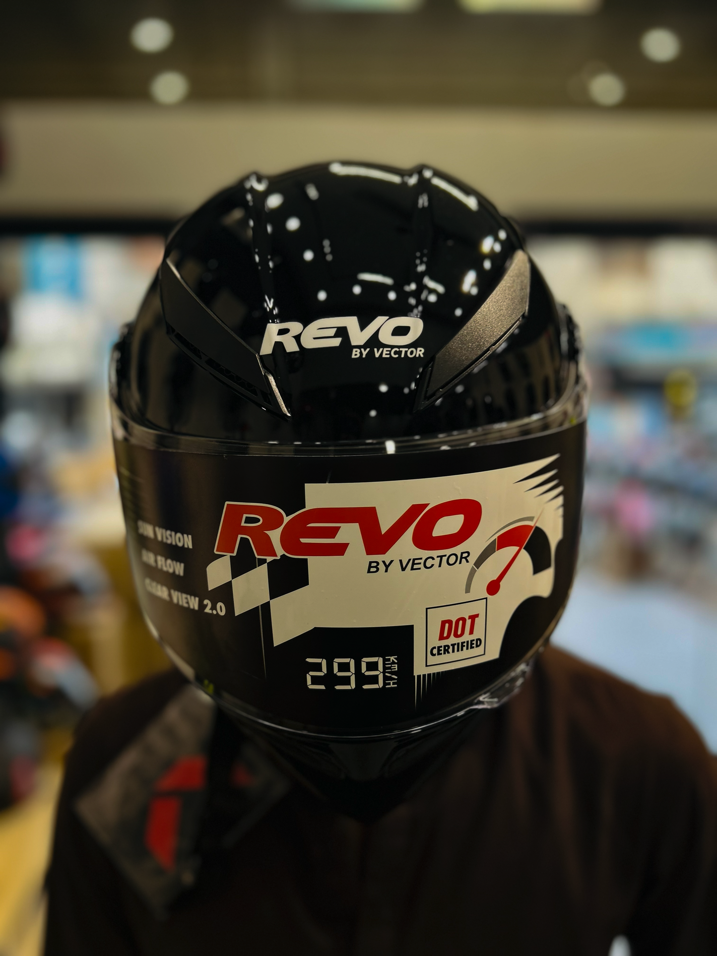 REVOO  BY VECTOR