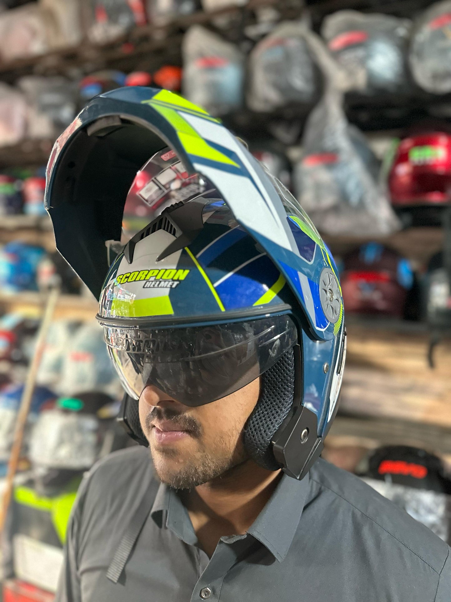 SCORPION FLIPUP HELMET